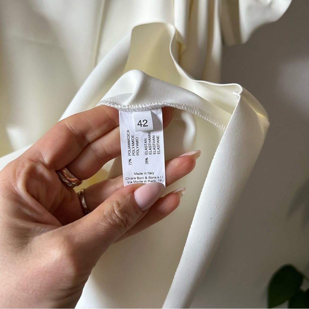 Chiara Boni La Petite Robe Tajina Top in White - Picture 7 of 7